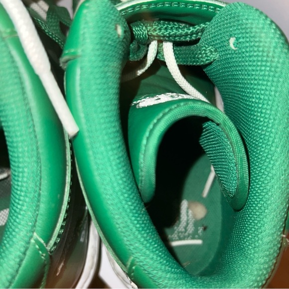 Nike - Picture 5 of 5